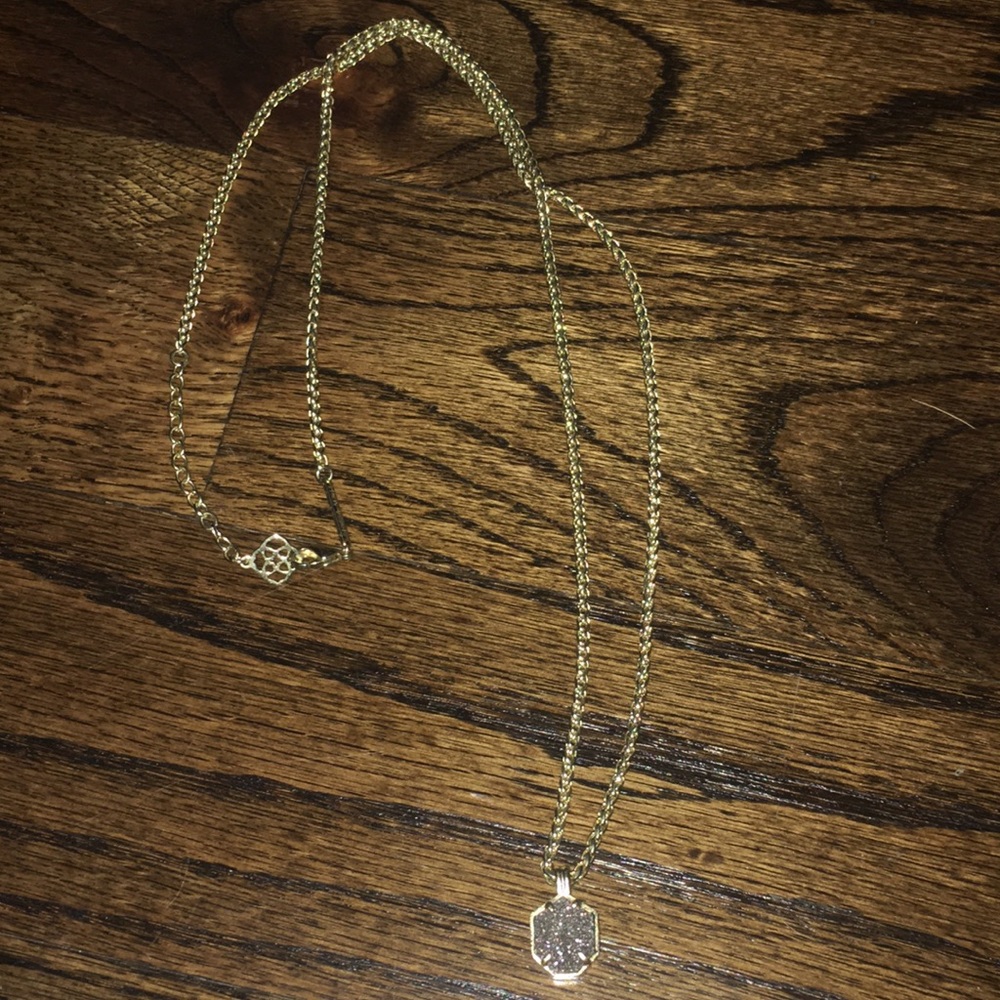 Kendra Scott Necklace